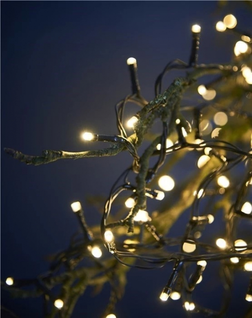 DAY-lyskæde med 80 LED 31V/230V IP44 til indendørs/udendørs brug