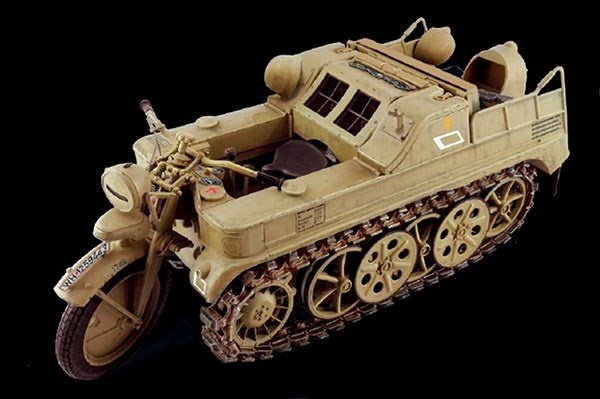 ITALERI 1:9 NSU HK 101