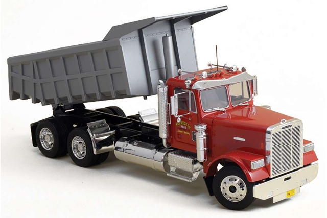 ITALERI 1:24 Freightliner Heavy Dumper Truck