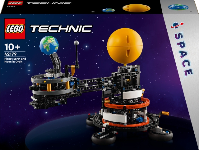 LEGO Technic 42179  - Planet Earth and Moon in Orbit