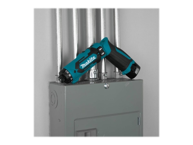 Makita DF012DSE Bore-/skruemaskine 2 batterier inkluderet 1/4 unbrakosokkel