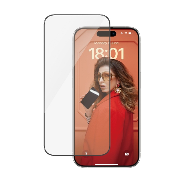 PanzerGlass Skærmbeskytter til iPhone 15 Pro - Ultrabred pasform med EasyAligner