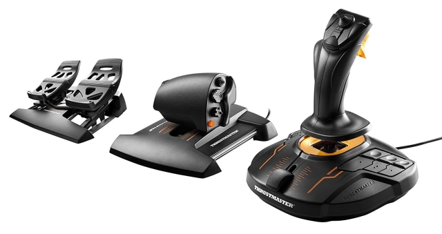 ThrustMaster T16000M FCS Flight Pack inkluderer joystick, gashåndtag og rorpedaler