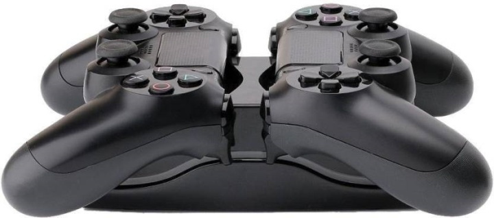 Dobbelt ladestation til PS4-controllere i gruppen HJEMMEELEKTRONIK / Spilkonsoller og tilbehør / Sony PlayStation 4 / Tilbehør hos TP E-commerce Nordic AB (38-4730)