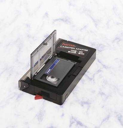 Hama VHS-C Adapter i gruppen HJEMMEELEKTRONIK / Lyd & billede / Tv og tilbehør / Tilbehør hos TP E-commerce Nordic AB (38-47303)