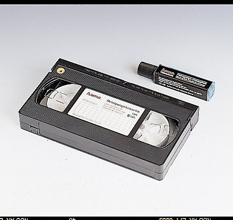 Hama VHS Rengöringskassett i gruppen HJEMMEELEKTRONIK / Lagringsmedier / VHS hos TP E-commerce Nordic AB (38-47306)