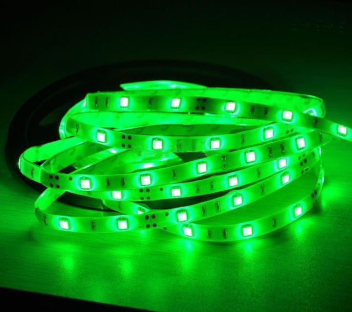 SMD LED strip, grøn (30cm) i gruppen BIL / Bil belysning / Dioder og lys / SMD LED-strips hos TP E-commerce Nordic AB (38-6352)