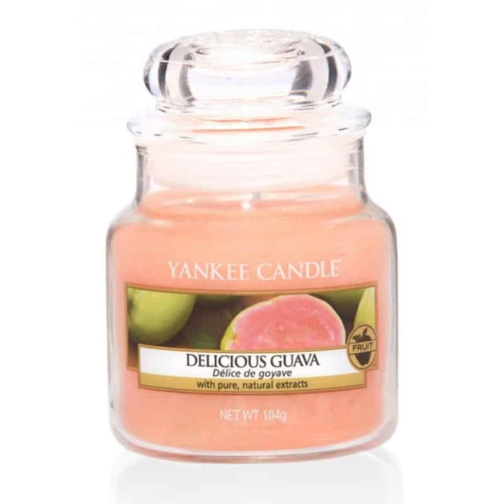 Yankee Candle Classic Small Jar Delicious Guava Candle 104g i gruppen SKØNHED & HELSE / Duft & Parfume / Øvrig duft / Duftlys hos TP E-commerce Nordic AB (38-67687)
