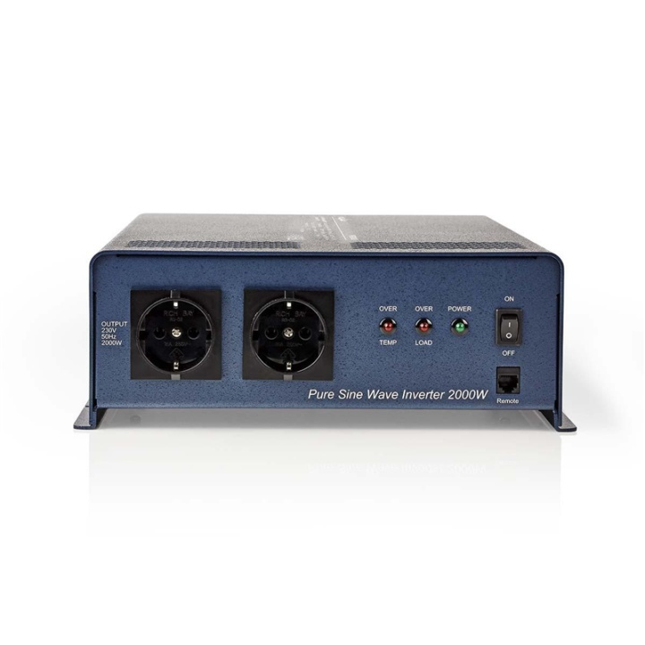 Nedis Vekselretter med Ren Sinusbølge | Indgangsspænding: 12 V DC | Enhedens strømudgangsforbindelse: Type F (CEE 7/3) | 230 V AC 50 Hz | 2000 W | Peak-effekt: 4000 W | Skrueterminal | Ren Sinuskurve | Sikring | Blå i gruppen HJEM, HUS & HAVE / Elektricitet & Belysning / Transformere hos TP E-commerce Nordic AB (38-77440)