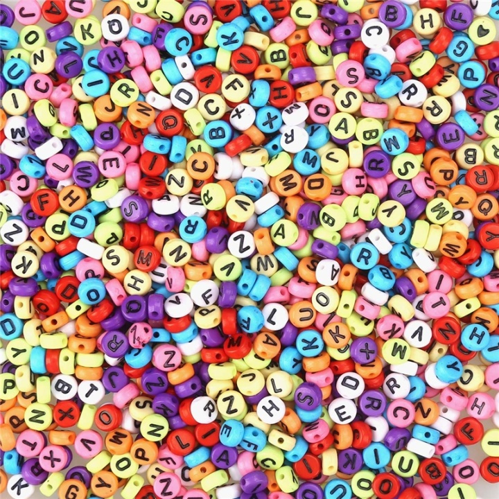 200 perler med bogstaver, farve i gruppen LEGETØJ, BØRN & BABY / Legetøj / Hobbyartikler hos TP E-commerce Nordic AB (38-80829)