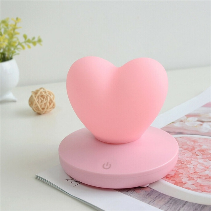 Hjerteformet natlampe, pink i gruppen LEGETØJ, BØRN & BABY / Børneværelse / Belysning til børn / Natlamper hos TP E-commerce Nordic AB (38-81377)