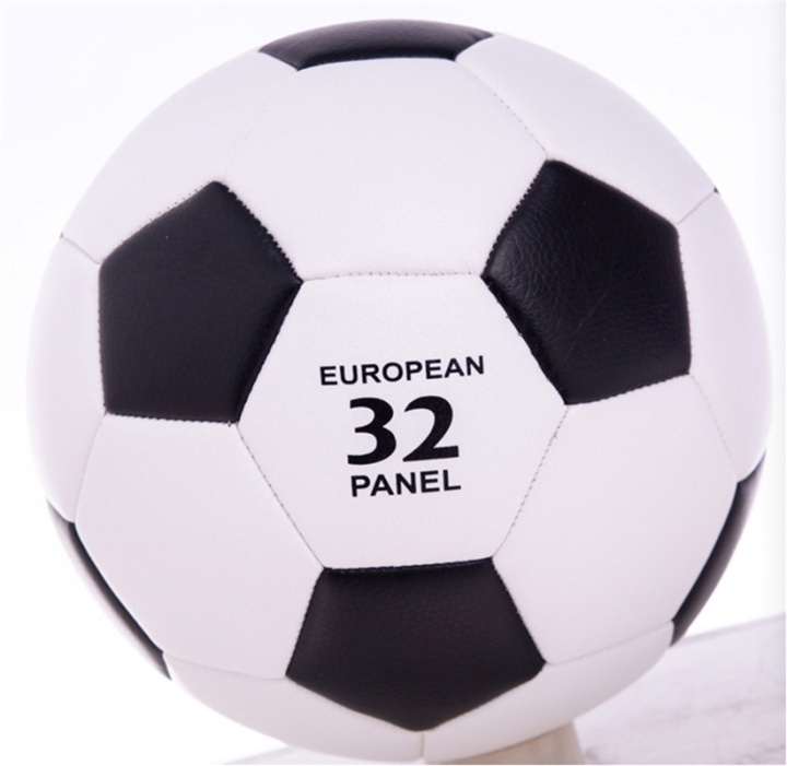 Fotboll 22 CM diameter i gruppen LEGETØJ, BØRN & BABY / Spil / Udendørs spil hos TP E-commerce Nordic AB (38-82413)