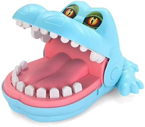 Spel Crocodile Dentist - Blå i gruppen LEGETØJ, BØRN & BABY / Legetøj / Brætspil / Spil til børn hos TP E-commerce Nordic AB (38-88702)