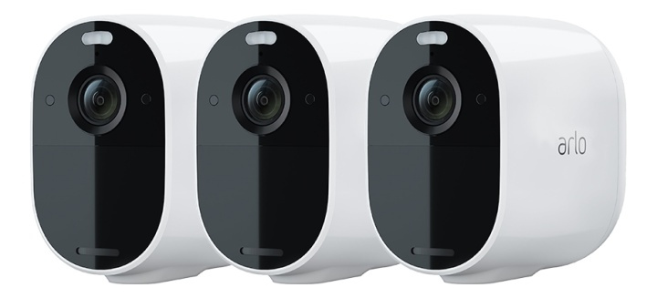 ARLO ESSENTIAL SPOTLIGHT CAMERA 3-PACK i gruppen HJEM, HUS & HAVE / Alarm, Sikkerhed & Overvågning / Overvågningskameraer / Digital (netværk) / Udendørs kameraer hos TP E-commerce Nordic AB (38-93038)