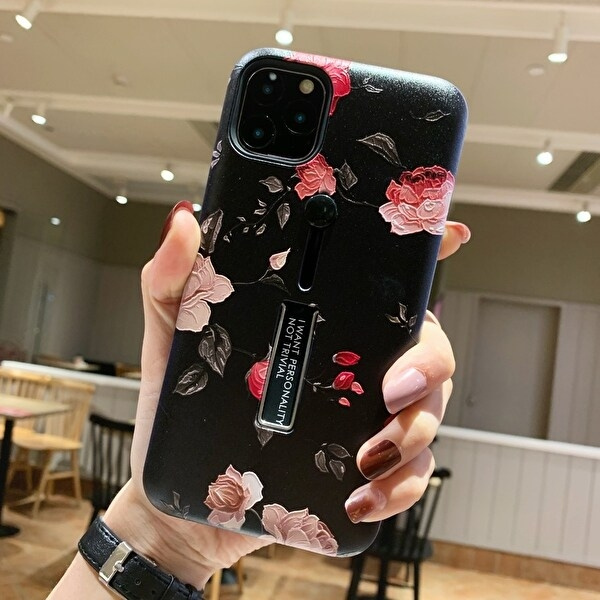 Modeetui med fingerholder - iPhone 12/12 Pro, blomster i gruppen SMARTPHONES & TABLETS / Mobil Beskyttelse / Apple / iPhone 12 hos TP E-commerce Nordic AB (38-97547)