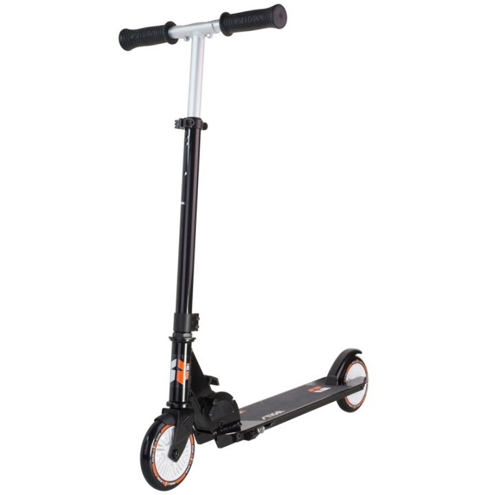 Stiga Kick Scooter Track 120-S Black i gruppen LEGETØJ, BØRN & BABY / Udeleg & Sport / Sport og spil hos TP E-commerce Nordic AB (A01054)