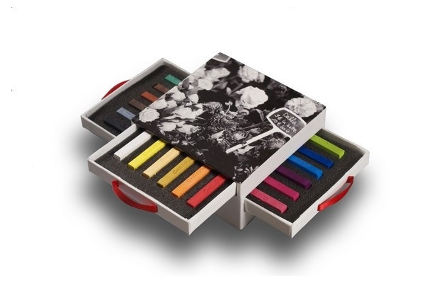 CONTE Blue Box 3 Drawers 18 Colour Crayon i gruppen SPORT, FRITID & HOBBY / Hobby / Mal & Tegn / Kuglepenne, Farveblyanter & Tuschpenne hos TP E-commerce Nordic AB (A01258)