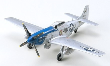 Tamiya 1/72 N/A MUSTANG P-51D i gruppen SPORT, FRITID & HOBBY / Hobby / Plastik modeller / Fly & Helikoptere hos TP E-commerce Nordic AB (A06201)