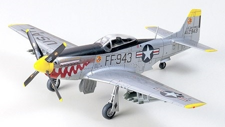 Tamiya 1/72 NA F-51D MUSTANG i gruppen SPORT, FRITID & HOBBY / Hobby / Plastik modeller / Fly & Helikoptere hos TP E-commerce Nordic AB (A06205)