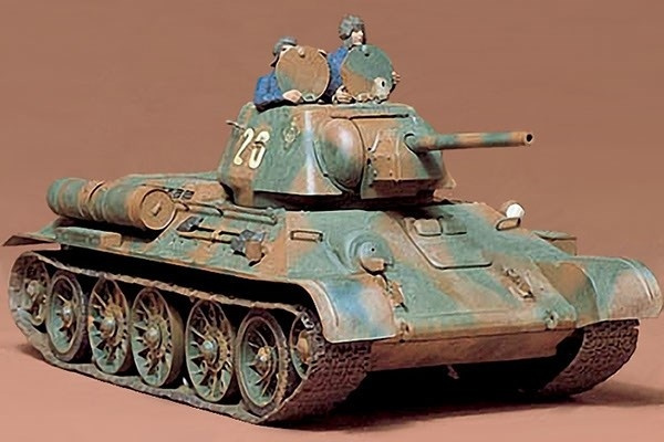 Tamiya 1/35 T34/76 RUSSISK TANK i gruppen SPORT, FRITID & HOBBY / Hobby / Plastik modeller / Militære køretøjer (land) hos TP E-commerce Nordic AB (A06261)