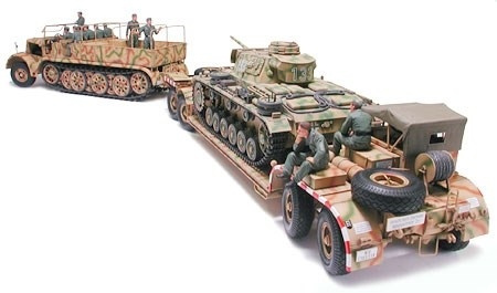 Tamiya 1/35 FAMO M/TANKTRANSPORTER i gruppen SPORT, FRITID & HOBBY / Hobby / Plastik modeller / Militære køretøjer (land) hos TP E-commerce Nordic AB (A06335)