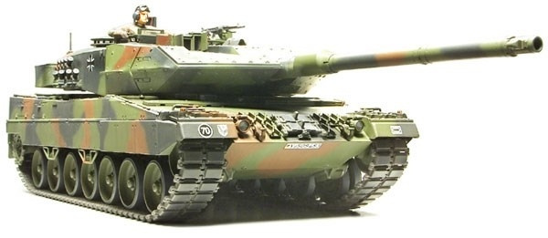 Tamiya 1/35 LEOPARD 2 A6 MBT i gruppen SPORT, FRITID & HOBBY / Hobby / Plastik modeller / Militære køretøjer (land) hos TP E-commerce Nordic AB (A06351)