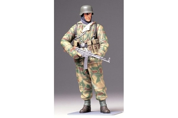 Tamiya 1/16 GERMAN INFANTRYMAN WWII i gruppen SPORT, FRITID & HOBBY / Hobby / Plastik modeller / Figurer hos TP E-commerce Nordic AB (A06359)