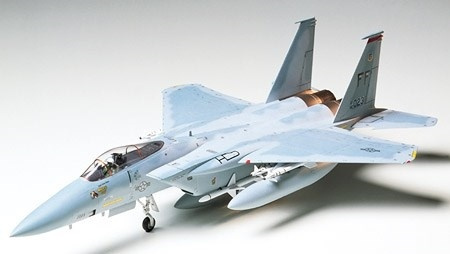 Tamiya 1/48 F-15C Eagle i gruppen SPORT, FRITID & HOBBY / Hobby / Plastik modeller / Fly & Helikoptere hos TP E-commerce Nordic AB (A06381)