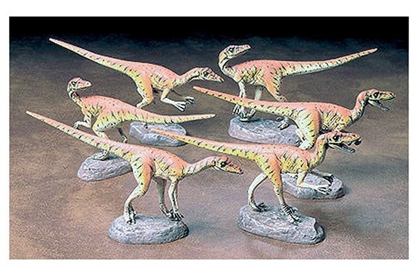 Tamiya 1/35 Velociraptors i gruppen SPORT, FRITID & HOBBY / Hobby / Plastik modeller / Diverse hos TP E-commerce Nordic AB (A06465)