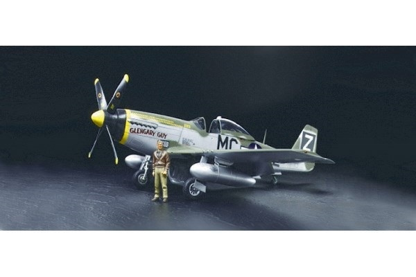 Tamiya 1/32 P-51 Mustang i gruppen SPORT, FRITID & HOBBY / Hobby / Plastik modeller / Fly & Helikoptere hos TP E-commerce Nordic AB (A06508)