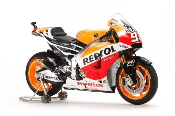 Tamiya 1/12 Repsol Honda RC213V \'14 i gruppen SPORT, FRITID & HOBBY / Hobby / Plastik modeller / Motorcykler hos TP E-commerce Nordic AB (A06578)