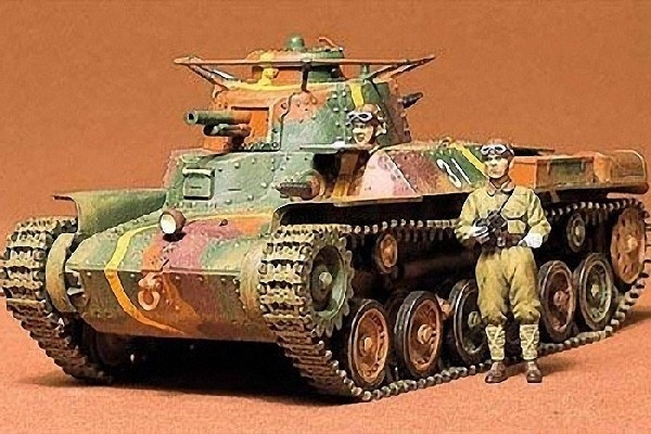 Tamiya 1/35 Japanese Tank Type 97 i gruppen SPORT, FRITID & HOBBY / Hobby / Plastik modeller / Militære køretøjer (land) hos TP E-commerce Nordic AB (A06603)