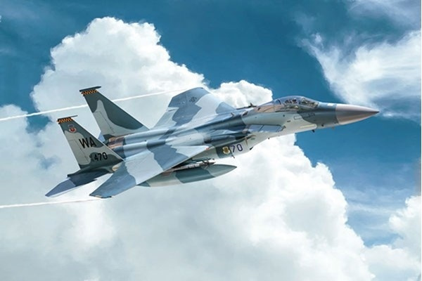 Italeri 1:72 F-15C Eagle i gruppen SPORT, FRITID & HOBBY / Hobby / Plastik modeller / Fly & Helikoptere hos TP E-commerce Nordic AB (A07192)