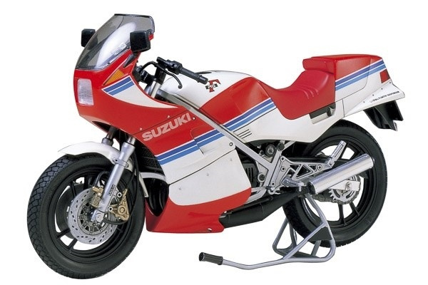 TAMIYA 1/12 Suzuki RG250 ? with Full Options i gruppen SPORT, FRITID & HOBBY / Hobby / Plastik modeller / Motorcykler hos TP E-commerce Nordic AB (A07362)