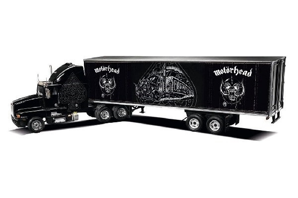 Revell 1:32 Gift Set \'Motörhead\' Tour Truck i gruppen SPORT, FRITID & HOBBY / Hobby / Plastik modeller / Startsæt/Gavesæt hos TP E-commerce Nordic AB (A07915)
