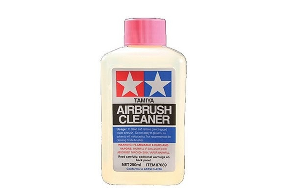 TAMIYA Airbrush Cleaner (250ml) i gruppen SPORT, FRITID & HOBBY / Hobby / Airbrush / Tilbehør hos TP E-commerce Nordic AB (A09871)