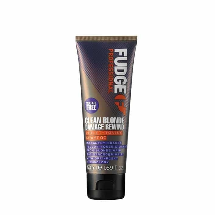 Fudge Clean Blonde Damage Rewind Violet Shampoo 50ml i gruppen SKØNHED & HELSE / Hår og styling / Hårpleje / Shampoo hos TP E-commerce Nordic AB (A10919)