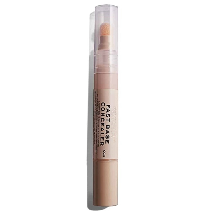 Makeup Revolution Fast Base Concealer C0.5 i gruppen SKØNHED & HELSE / Makeup / Makeup ansigt / Concealer hos TP E-commerce Nordic AB (A11821)