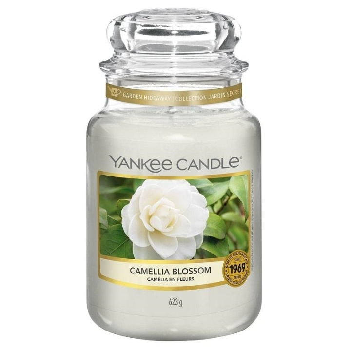 Yankee Candle Klassisk stor krukke Camellia Blossom 623g i gruppen SKØNHED & HELSE / Duft & Parfume / Øvrig duft / Duftlys hos TP E-commerce Nordic AB (A13263)