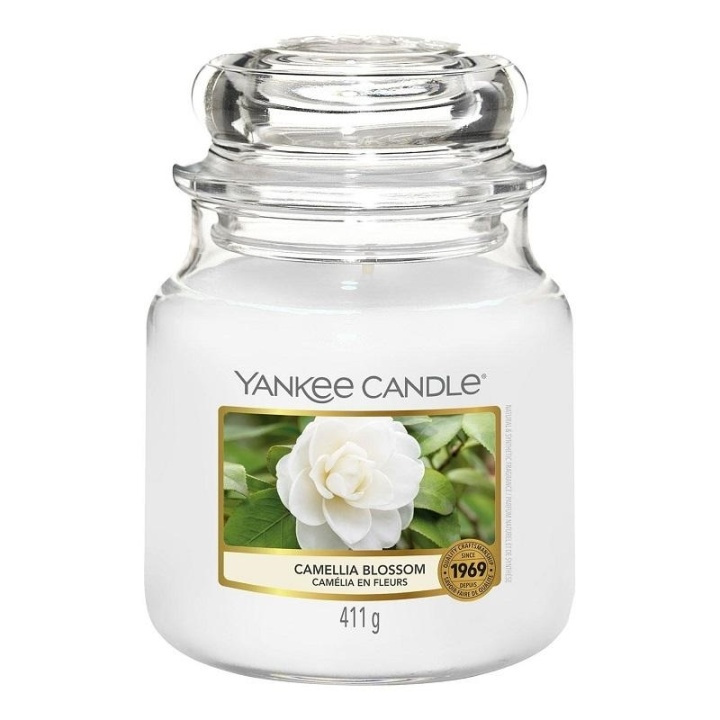 Yankee Candle Classic Medium Jar Camellia Blossom 411g i gruppen SKØNHED & HELSE / Duft & Parfume / Øvrig duft / Duftlys hos TP E-commerce Nordic AB (A13279)