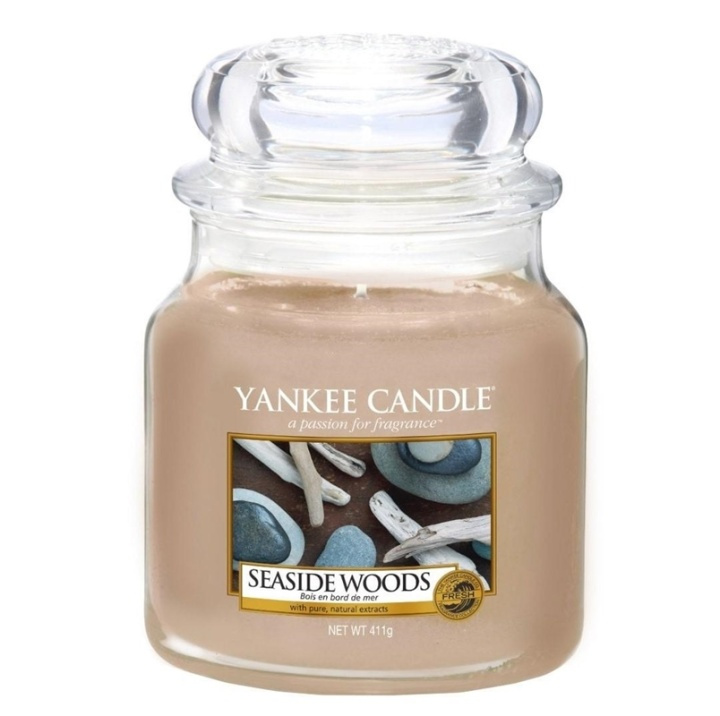 Yankee Candle Classic Medium Jar Seaside Woods 411g i gruppen SKØNHED & HELSE / Duft & Parfume / Øvrig duft / Duftlys hos TP E-commerce Nordic AB (A13288)