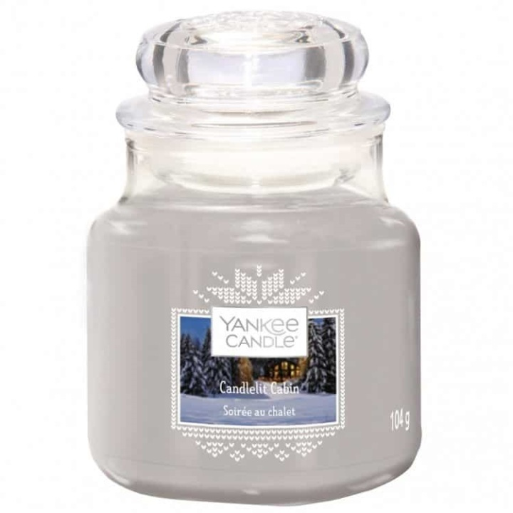 Yankee Candle Classic Small Jar Candlelit Cabin 104g i gruppen SKØNHED & HELSE / Duft & Parfume / Øvrig duft / Duftlys hos TP E-commerce Nordic AB (A13303)