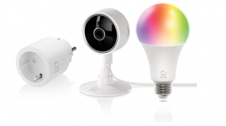 DELTACO SMART HOME Startsæt med stik, kamera og RGB-lampe i gruppen HJEM, HUS & HAVE / Smart hjem / Smart home systemer hos TP E-commerce Nordic AB (A22561)