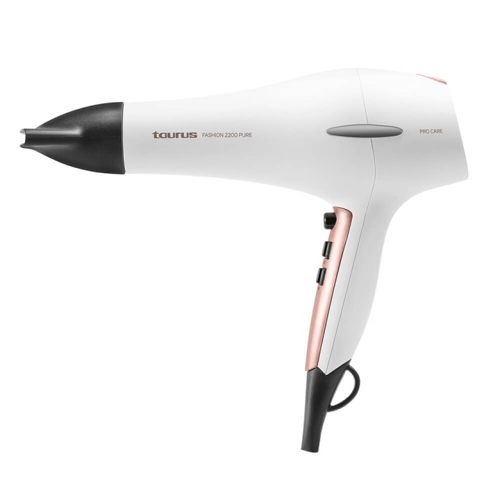 Taurus Hair Dryer Fashion 2200W Pure White i gruppen SKØNHED & HELSE / Hår og styling / Styling værktøjer / Hårtørrere hos TP E-commerce Nordic AB (C01768)