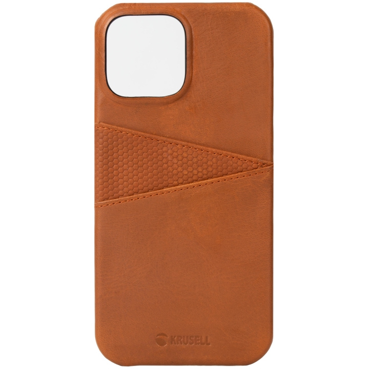 Krusell Leather CardCover iPhone 13 Cognac i gruppen SMARTPHONES & TABLETS / Mobil Beskyttelse / Apple / iPhone 13 / Cover hos TP E-commerce Nordic AB (C08793)