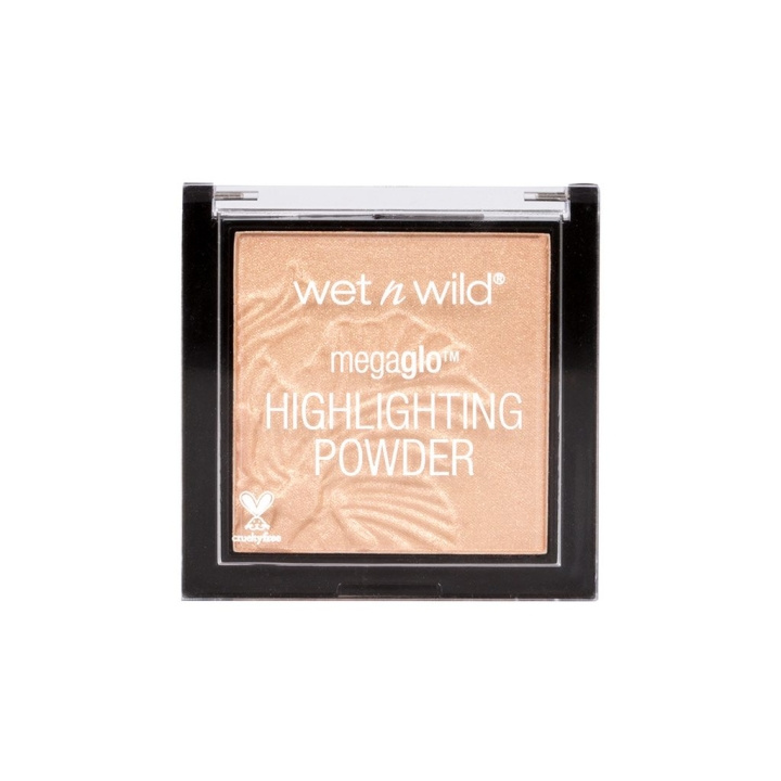 Wet n Wild Mega Glo Highlighting Powder Precious Petals 5,4g i gruppen SKØNHED & HELSE / Makeup / Makeup ansigt / Contour/Highlight hos TP E-commerce Nordic AB (C10459)