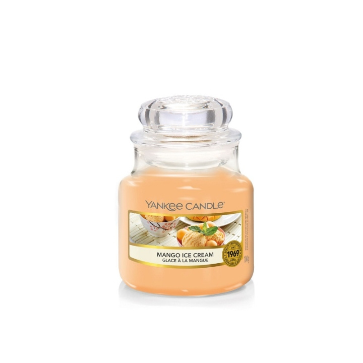 Yankee Candle Classic Small Jar Mango Ice Cream 104g i gruppen SKØNHED & HELSE / Duft & Parfume / Øvrig duft / Duftlys hos TP E-commerce Nordic AB (C11205)