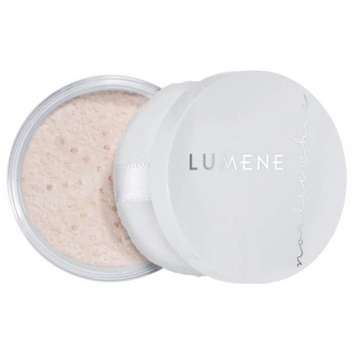 Lumene Nordic Chic Sheer Finish Loose Powder 8g i gruppen SKØNHED & HELSE / Makeup / Makeup ansigt / Pudder hos TP E-commerce Nordic AB (C13316)