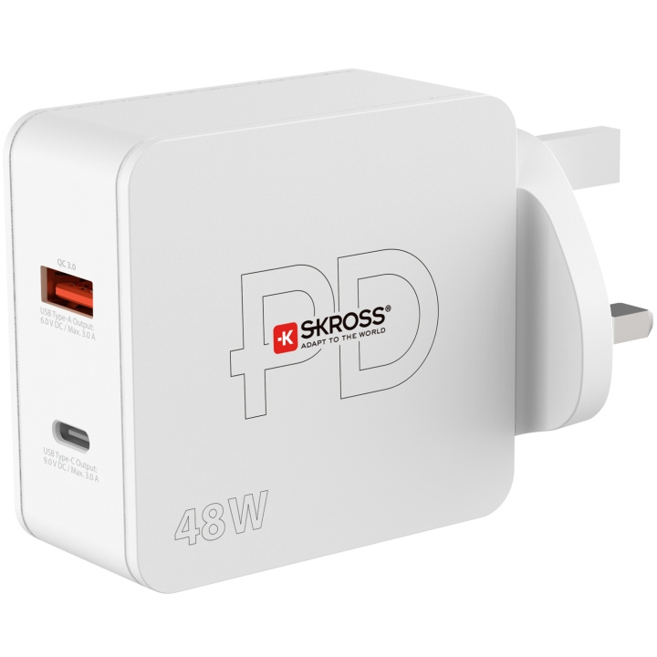 SKROSS Multipower 2 Pro+ UK 1xUSB-C PD 1xUSB-A 48W i gruppen HJEM, HUS & HAVE / Elektricitet & Belysning / Rejseadaptere hos TP E-commerce Nordic AB (C13638)