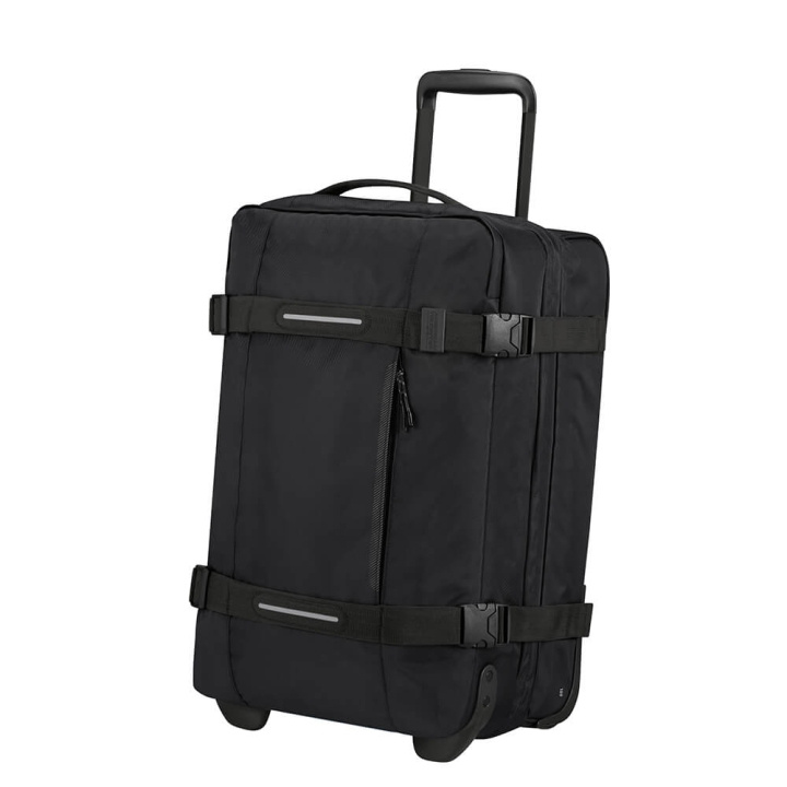 AMERICAN TOURISTER Urban Track Duffle Taske/WH Small Sort i gruppen SPORT, FRITID & HOBBY / Rejsetilbehør / Rejsetasker hos TP E-commerce Nordic AB (C17069)